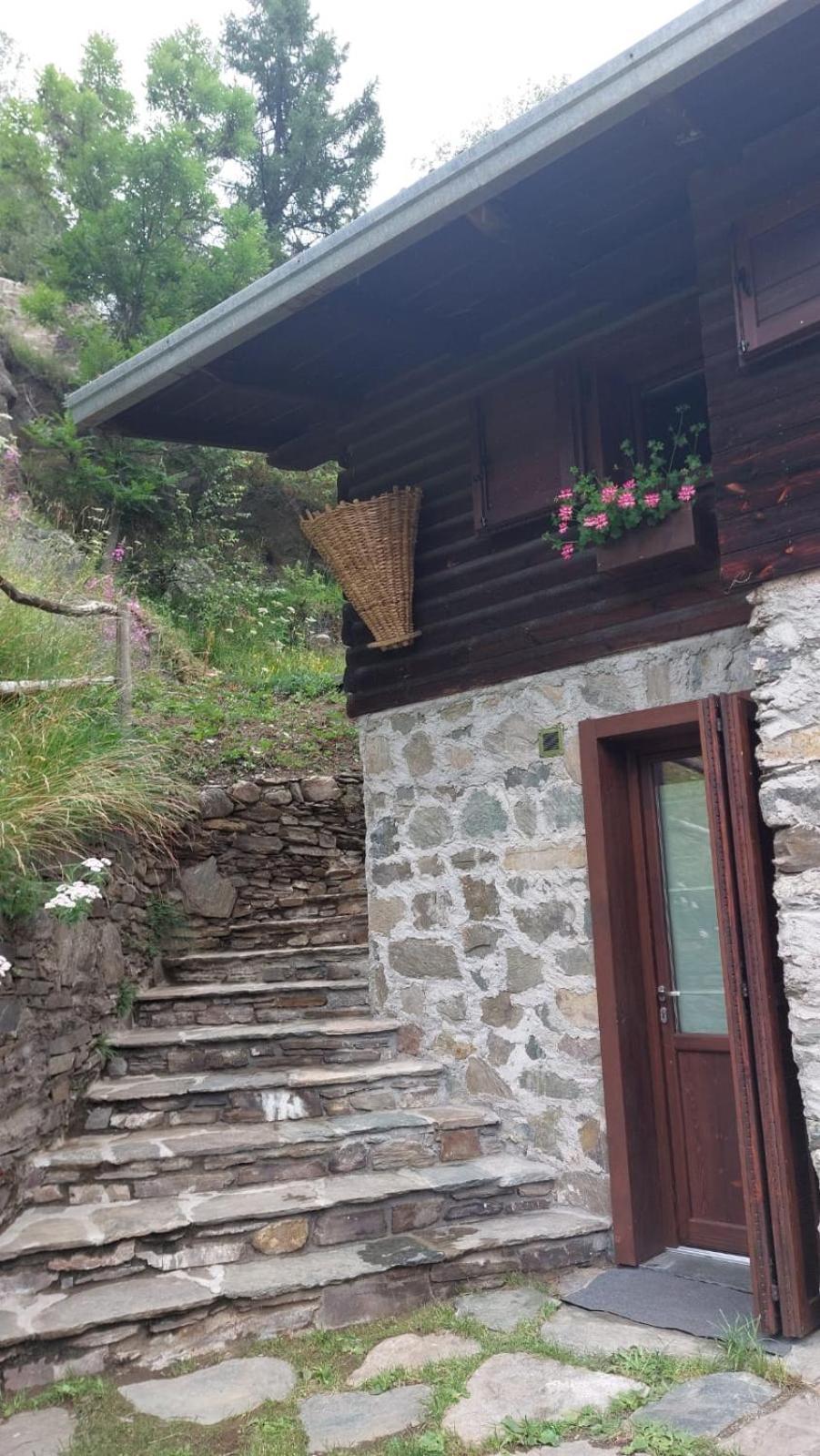 Agriturismo Piangembro Corteno Golgi ภายนอก รูปภาพ